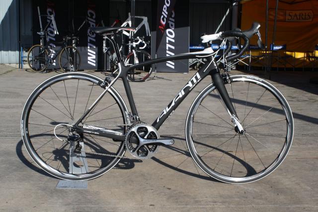 Avanti store road bike